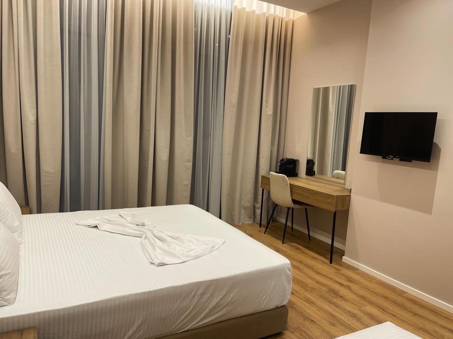 Dia Mare Deluxe Apart otel Avlonya Dış mekan fotoğraf